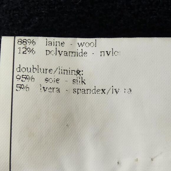 Vintage Chanel P07181v05365 Suit - Picture 4 of 9